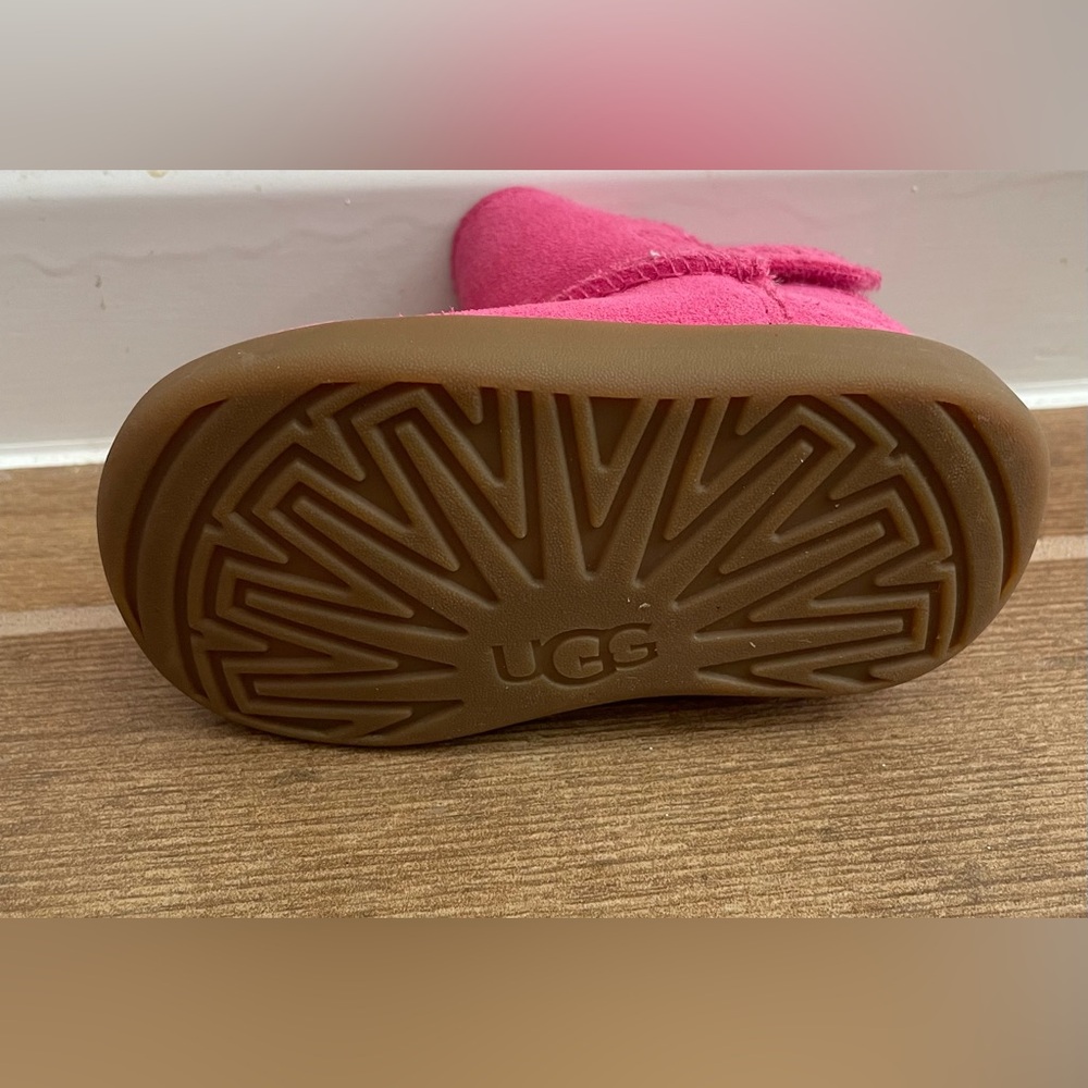 UGG Toddler Girl Pink Size 04/05 Keelan Boots - Picture 5 of 16